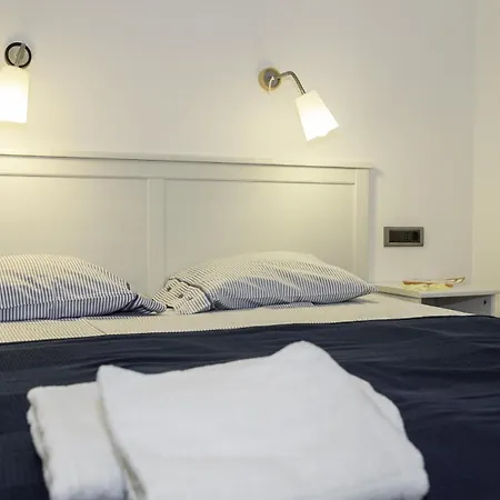 Apartament By The Sea Palit, Rab - 13990 *