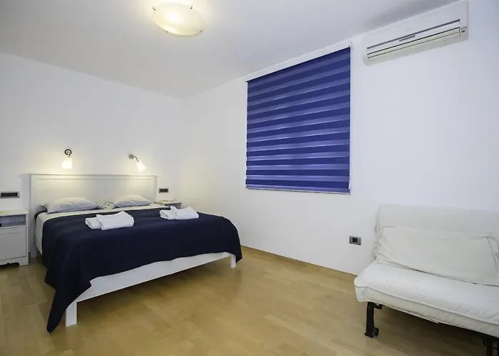 By The Sea Palit, Rab - 13990 Appartement *