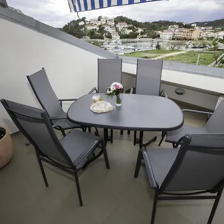 By The Sea Palit, Rab - 13990 *